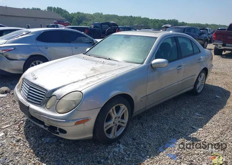 2005 Mercedes-Benz E 500 z USA, uszkodzony, nr VIN WDBUF70J85A802393